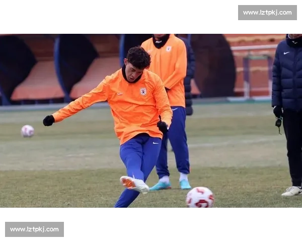 李小恒：加盟泰山不犹豫，中超遇港队队友暖心